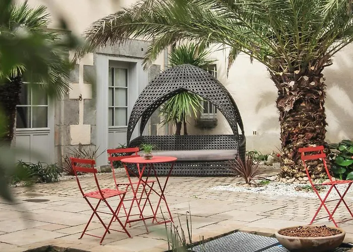 Hotel 3 Etoiles - Le Petit Perier
